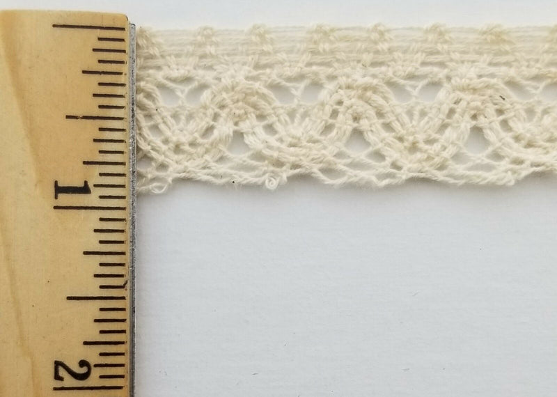 7/8" Cluny Lace Trimming Color: Natural - 18 Continuous Yards